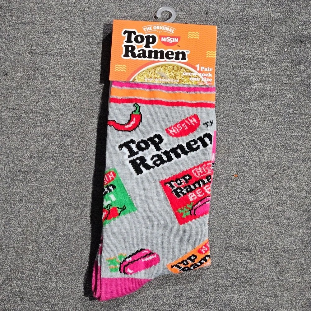 Nissin Top Ramen Crew Socks Mens Grey Multicolor Food Novelty One Size NWT